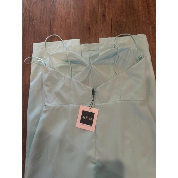 NWT Alieva ARICA SPAGHETTI STRAP MIDI DRESS (SKY BLUE) Sz Lg - Picture 8 of 9